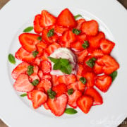 Süßes Minz-Pesto - zu frischen Erdbeeren ein Genuss [Birgit D]