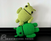 'Lil Green Robot' Amigurumi - NO-SEW