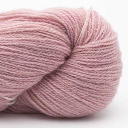 Dry Desert Camel 2-ply LIGHT fingering handgesponnen barefoot in the desert (rose skin) - Nomadnoos