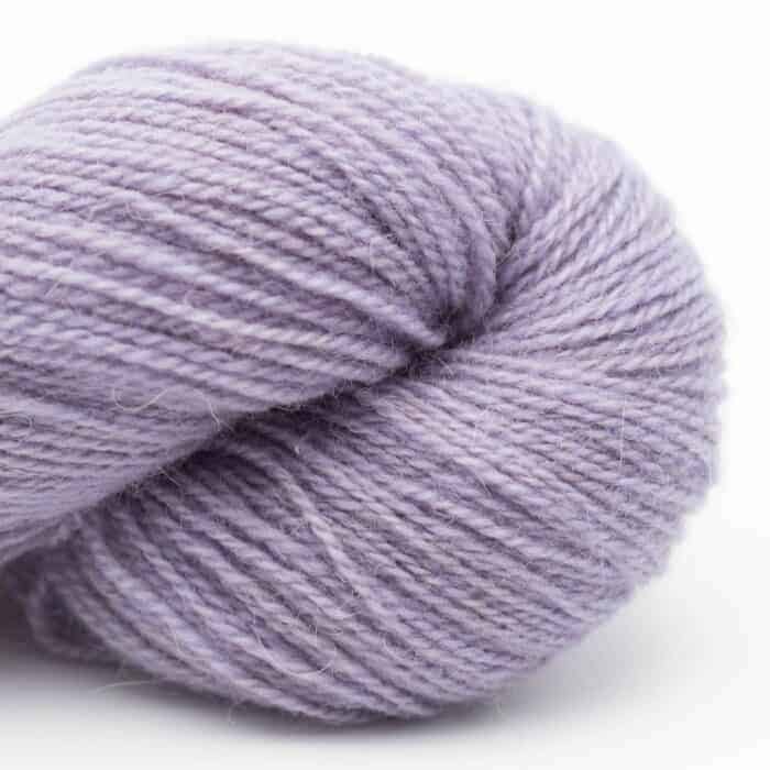 Dry Desert Camel 2-ply LIGHT fingering handgesponnen bling it on (light purple) - Nomadnoos