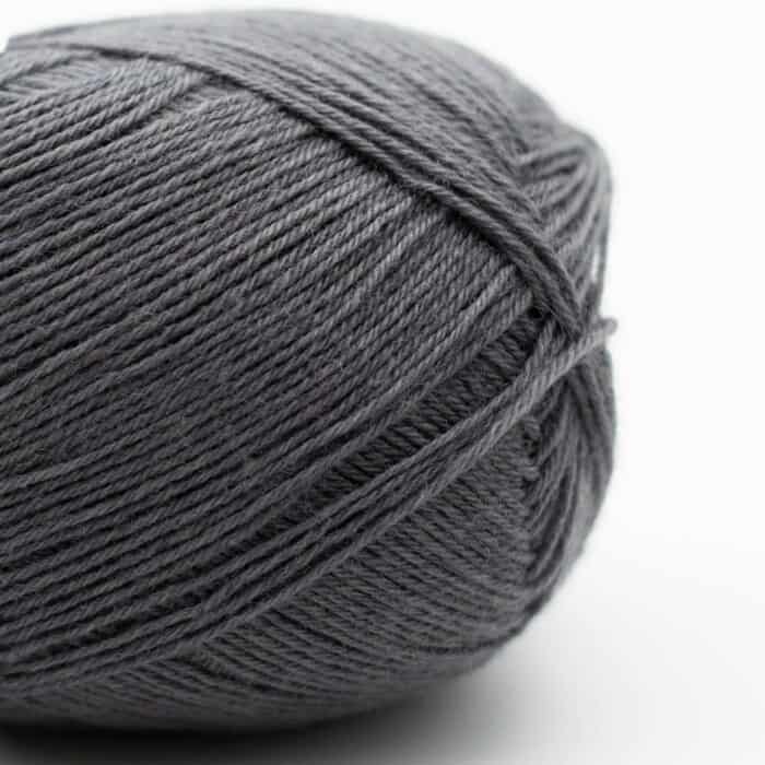 Edelweiss CLASSIC 4fach 100g non-superwash Dunkelgrau - Kremke Soul Wool