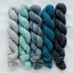 Fino Minis Strickset für Schal & Loop handgefärbt Augusta - Manos del Uruguay