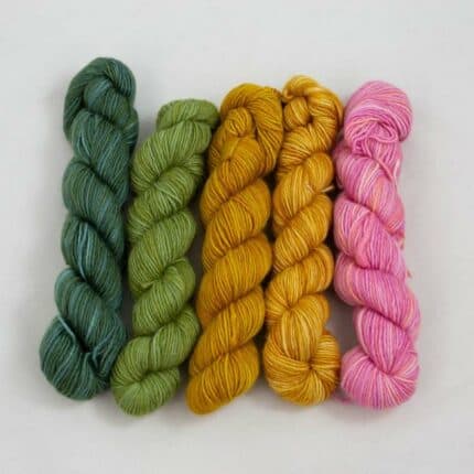 Fino Minis Strickset für Schal & Loop handgefärbt Dorothea - Manos del Uruguay