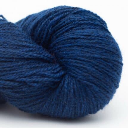 High Mountain Yak 2-ply light fingering handgesponnen shade shifter (king blue) - Nomadnoos