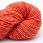 Merino DK solids 100g handgefärbt Ruby Grapefruit - Cowgirl Blues