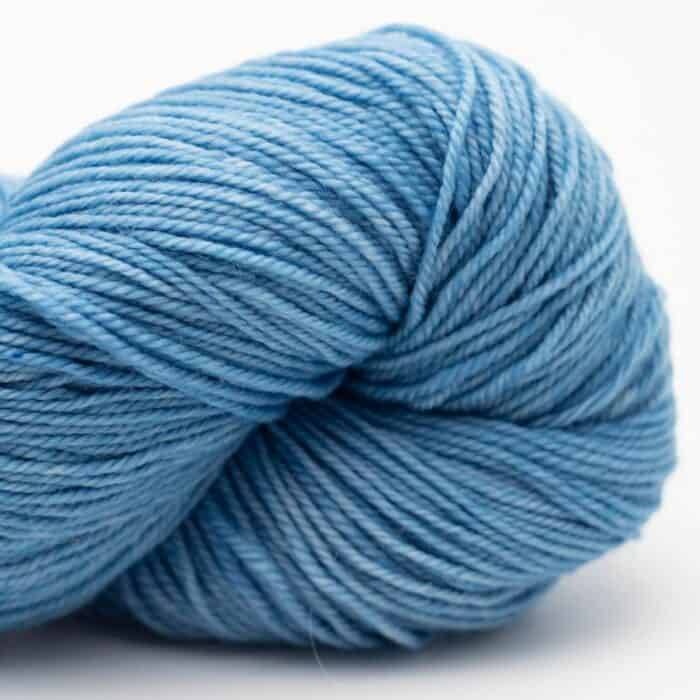 Proper Sock Solids 100g handgefärbt Seagrass - Cowgirl Blues