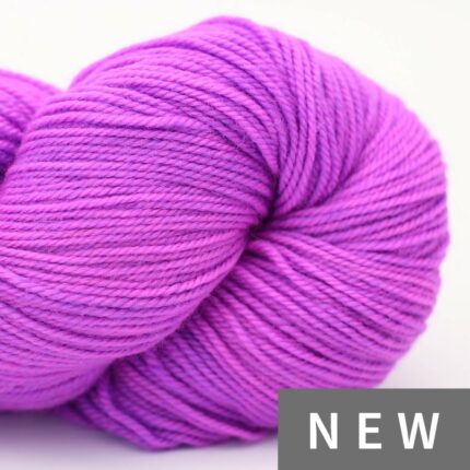 Proper Sock Solids  handgefärbt African Violet - Cowgirl Blues