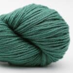 Skadi Merino d'Arles GOTS 100g Waldkiefer Grün - Hey Mama Wolf