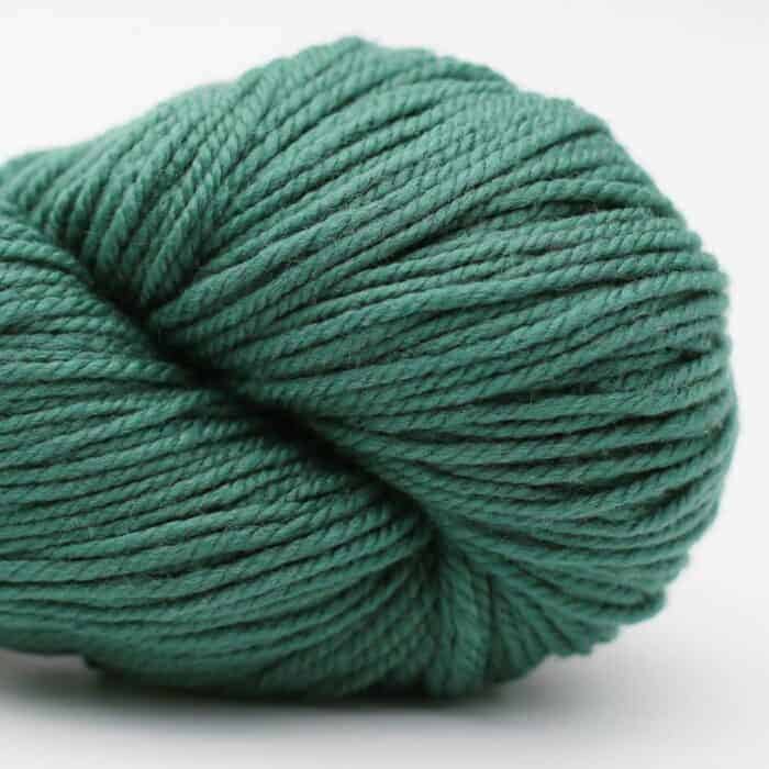 Skadi Merino d'Arles GOTS 100g Waldkiefer Grün - Hey Mama Wolf