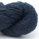 Smooth Sartuul Sheep Wool 2-ply LIGHT FINGERING handgesponnen drama at scala (navy) - Nomadnoos