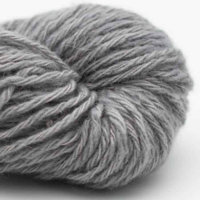 Smooth Sartuul Sheep Wool 4-ply ARAN handgesponnen tinsel tinsel (light grey) - Nomadnoos