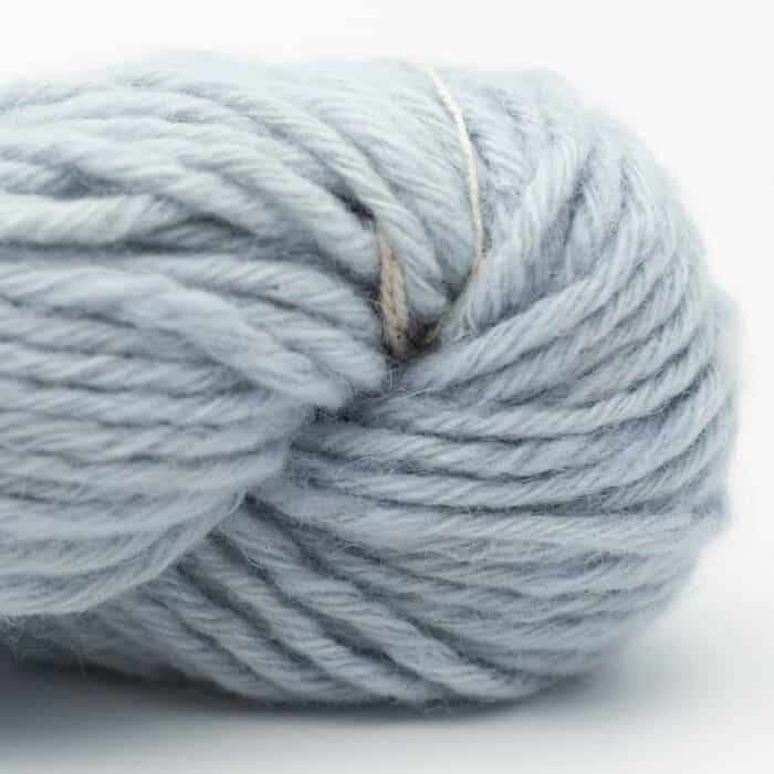 Smooth Sartuul Sheep Wool 8-ply BULKY handgesponnen butterfly me to the moon (light blue) - Nomadnoos