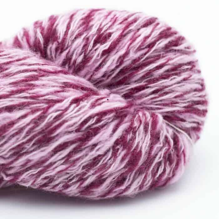 So Soft Yak and Sartuul 3-ply fingering handgesponnen rainbow yaka (bordeaux/pink) - Nomadnoos