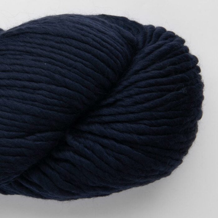 Yana FINE Highland Wool 200g Midnight Blue - Amano