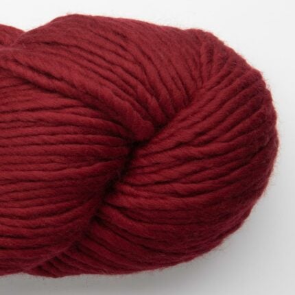 Yana FINE Highland Wool 200g Sale Farben Berry - Amano