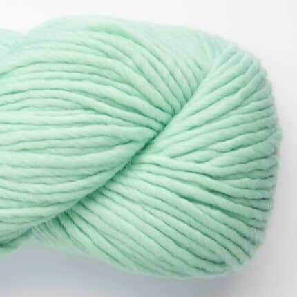 Yana FINE Highland Wool 200g Sale Farben Fresh Mint - Amano