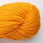 Yana FINE Highland Wool 200g Sale Farben Saffron - Amano