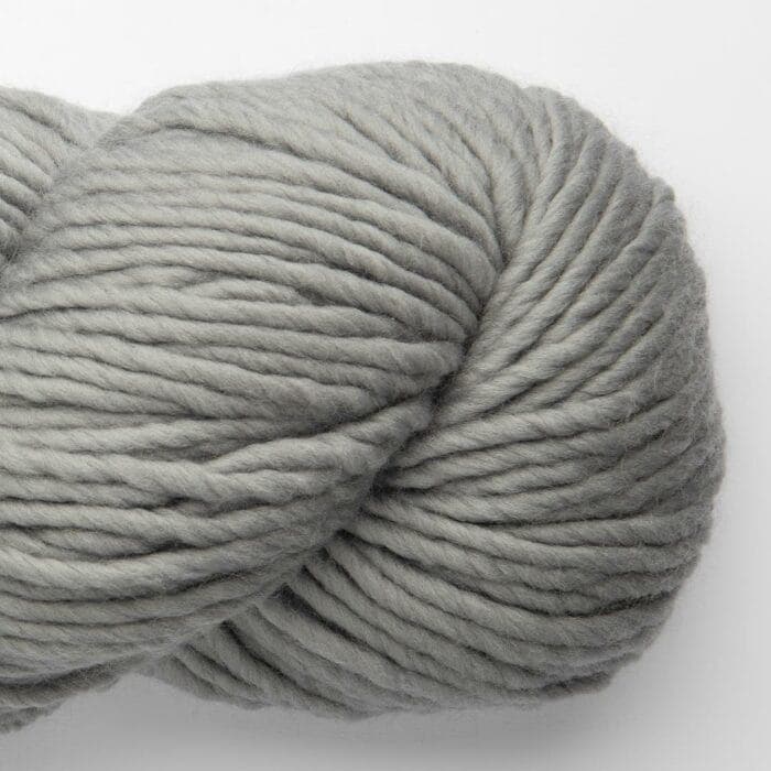 Yana FINE Highland Wool 200g Silver - Amano