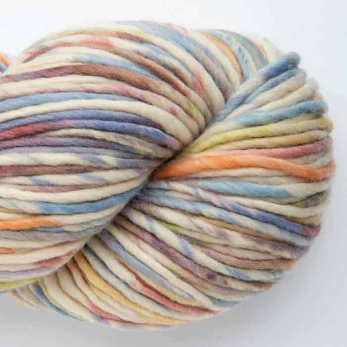 Yana JOURNEYS handpainted Highlandwool 200g Aconcagua - Amano