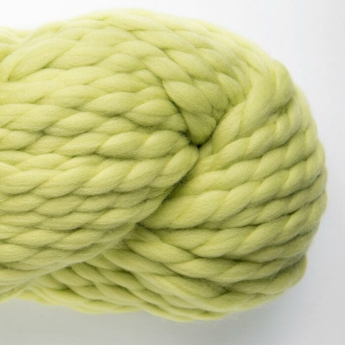 Yana XL Highland Wool 200g Kiwi - Amano