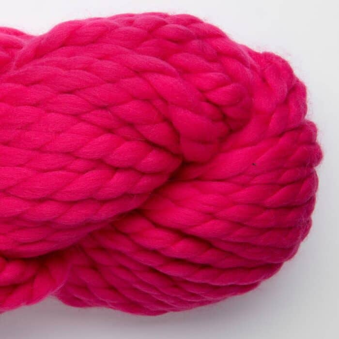 Yana XL Highland Wool 200g Pink Bomb - Amano